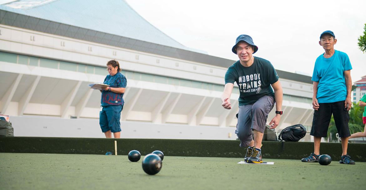 Learn to Lawn Bowl